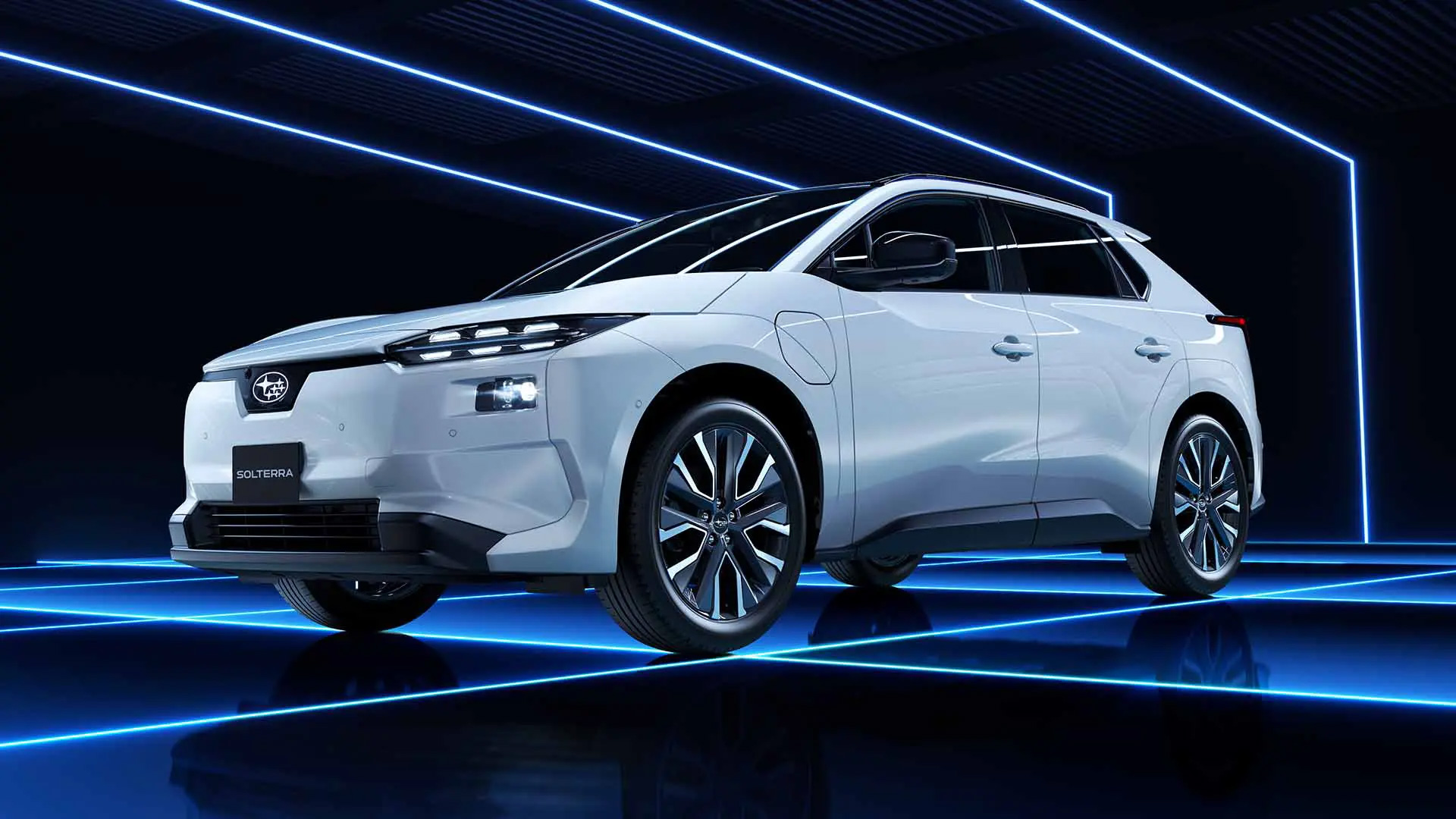 ソルテラ | カーラインアップ | 大阪スバル株式会社